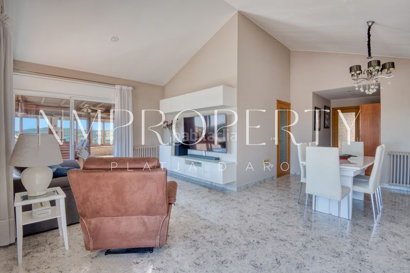 Foto b23bf0ec-efc4-4156-87ba-13a73f66ac61. Chalet villa con piscina infinity y espectaculares vistas al mar a 5 minutos de platja d’aro en Platja d´Aro
