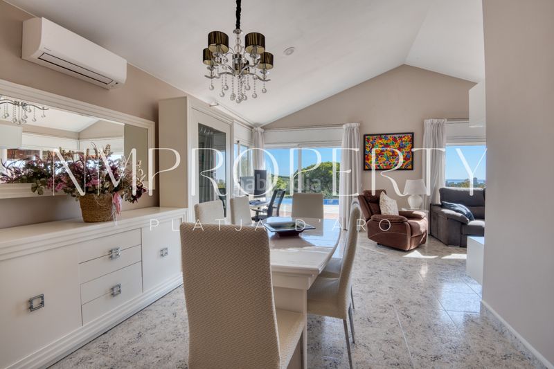 Foto ca211ffc-a8d9-4720-8c7b-d96bedfef29a. Chalet villa con piscina infinity y espectaculares vistas al mar a 5 minutos de platja d’aro en Platja d´Aro
