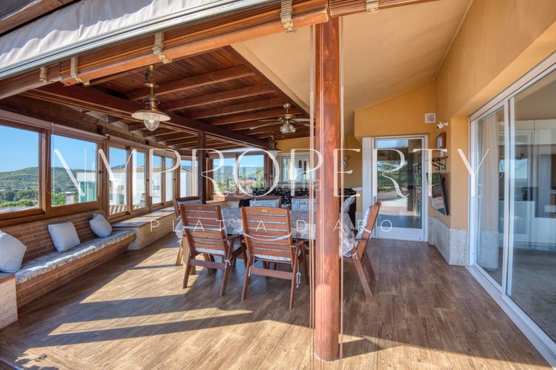 Foto fae1a89a-5c54-4f3a-b561-8b45fe1830d2. Chalet villa con piscina infinity y espectaculares vistas al mar a 5 minutos de platja d’aro en Platja d´Aro