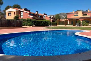 Towny house in Bonmont Terres Noves. Casa pareada en bonmont