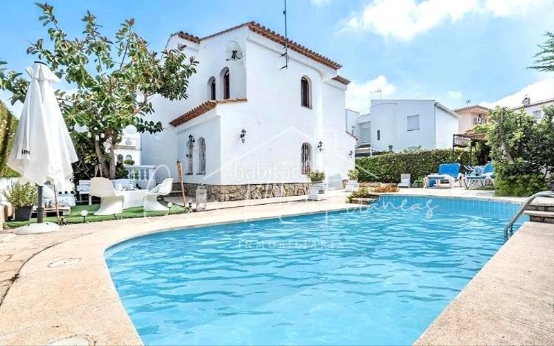 Foto 62d7e82e-b41e-4749-95ba-685bc7ab3d88. Xalet amb aparcament piscina a Pino Alto Miami Platja