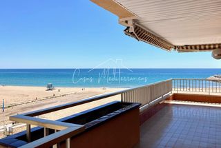 Affitto Appartamento in Carrer pescadors 45. Alquiler anual. piso de 3 habitaciones con preciosas vistas al m