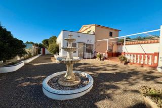 Bauernhof  N/a. Finca rústica en mont-roig del camp