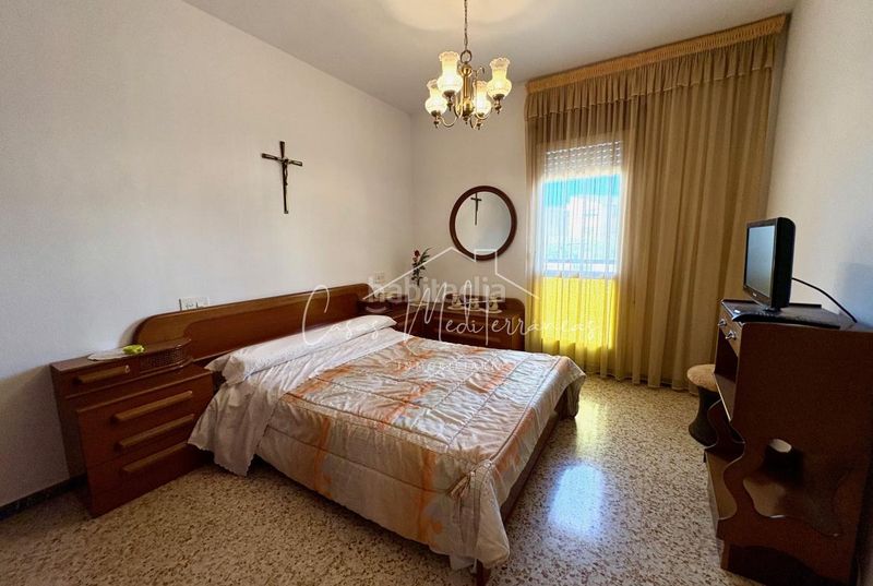 Foto f3c6de2e-8b9d-49dd-b0c1-cd48572f3d6e. Pis a Zona Hospital Amposta
