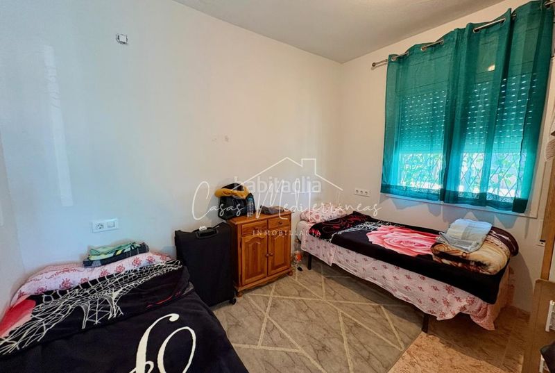 Foto 588a8951-0f66-4495-a16a-df9fd294a47d. Casa aparellada a Centre Miami Platja