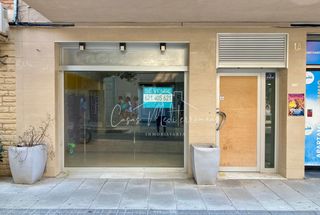Local Comercial a Carrer de roger de llúria 25b. Local comercial en  el cerrazón de cambrils
