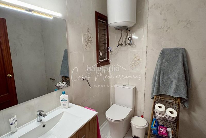 Foto cc8d8ddc-ad67-4d85-89b8-f89a6cf47dcf. Casa aparellada amb xemeneia calefacció aparcament a Mont-roig del Camp