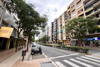Geschäftsraum in Avinguda catalunya 20. Local comercial. tarragona