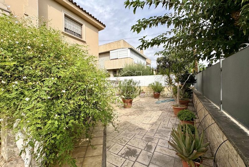 Foto ff59f15c-3b03-4898-8267-6631e97fcd35. Chalet  independiente en Els Tallats - Mas Olivé Cambrils