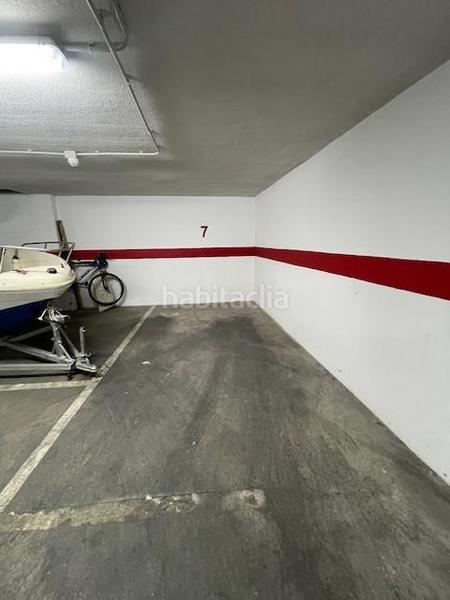 Foto b335728b-6451-4728-bbc8-74b2ecbd99fa. Aparcament cotxe a Avenida de Abril-9 de Octubre Sagunt