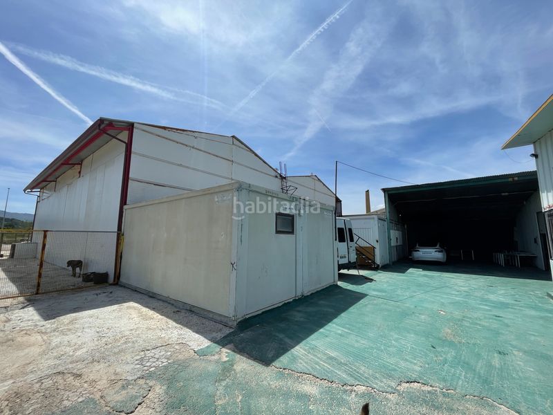 Foto a7d9fc01-2123-4d2e-886c-283ecd1a36a0. Miete fabrikhalle in Na Rovella - Hermanos Maristas Valencia