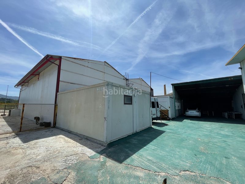Foto d42898e8-1824-49cf-aa82-d0caaee603e4. Miete fabrikhalle in Na Rovella - Hermanos Maristas Valencia