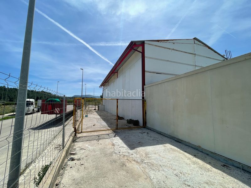 Foto f1bbbe77-017c-41d3-b977-c9e0e25f11c9. Miete fabrikhalle in Na Rovella - Hermanos Maristas Valencia