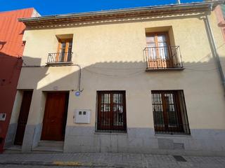 Casa pareada en Centro-El Castillo. Venta de casa independiente junto al castillo de sagunto