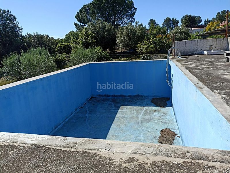 Foto def3abd4-cf42-4861-9b04-a62a40fa7aaf. Casa amb piscina a Cheste