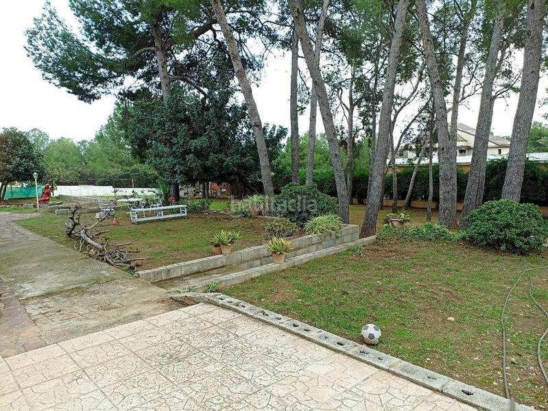 Foto 0f38c54d-78ea-4dd3-ad2c-fab333963753. Casa amb piscina a Cheste