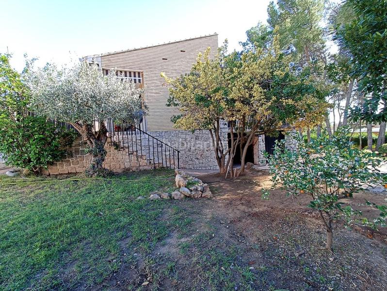 Foto daf18147-a525-460d-9bba-899f77fd6d8d. Casa amb piscina a Cheste