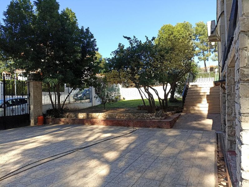 Foto 374cfb0e-0d03-4b03-ae26-e99aa5fc6dae. Casa con piscina in Cheste