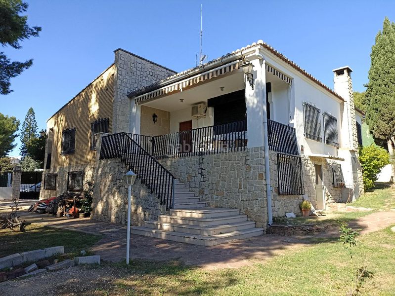 Foto de9a7745-5a58-4b77-beb8-1963e60531f9. Casa con piscina in Cheste
