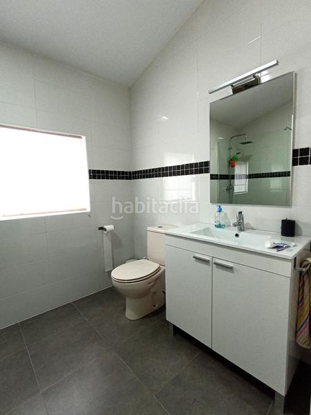 Foto ad21d80d-a0d6-4d63-b19c-e83140c05439. Casa adossada a Cheste