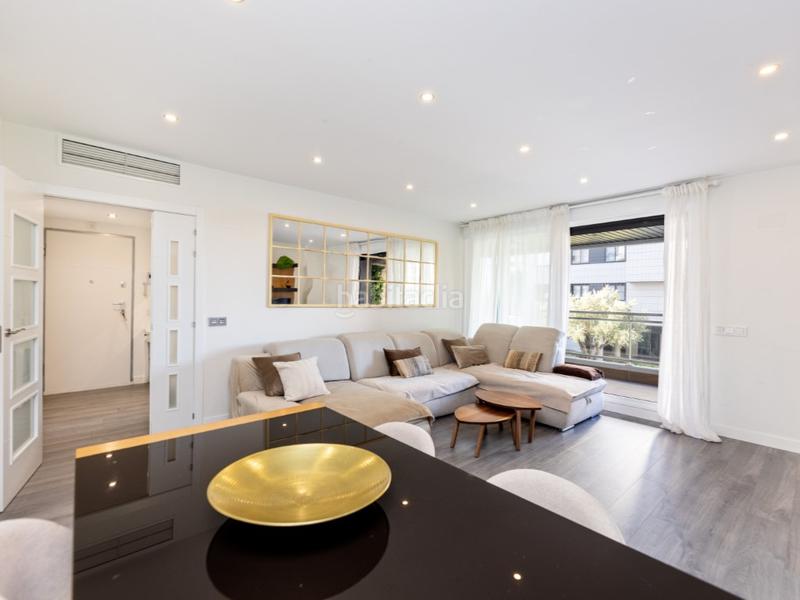 Foto 4eb65041-2c0e-4eb4-847d-5cbf57692fe3. Appartamento con parcheggio piscina in Valdebebas - Valdefuentes Madrid