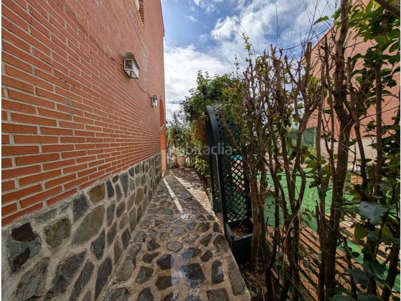 Foto 286fb1c0-e141-4f19-aa3d-2ff129b69696. Chalet en Carmena