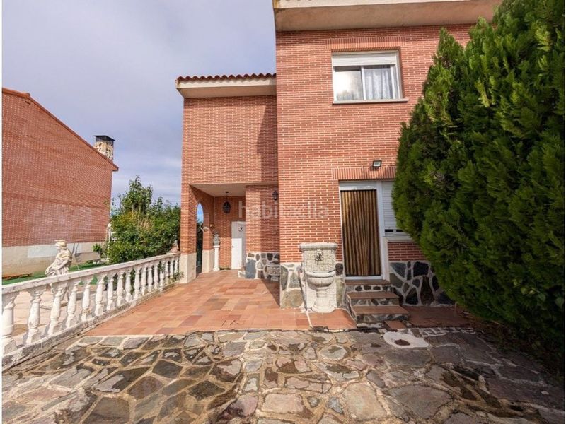 Foto e8d2a207-e468-4717-9750-ac3831394538. Chalet en Carmena