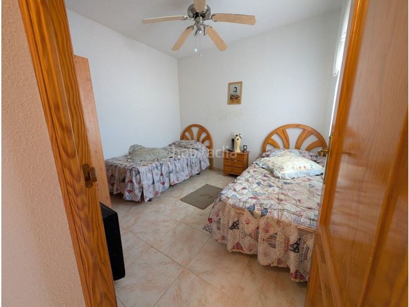 Foto fc57b4c6-a1bd-44ca-a6b3-3ebf27e00a91. Chalet en Carmena