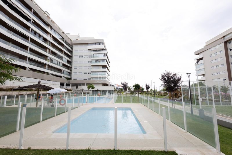 Foto d5393eae-8c73-49f4-92ad-4787944fe938. Àtic amb calefacció aparcament piscina a primera fase-nuevo Tres Cantos Tres Cantos