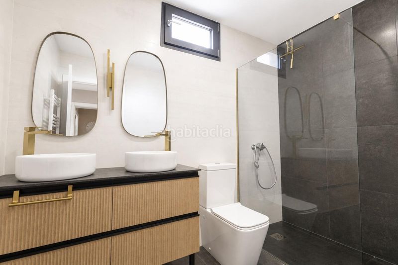 Foto d3d8e1f0-8a3b-457b-bca5-9708492dd51c. Casa adossada amb calefacció aparcament piscina a Galapagar