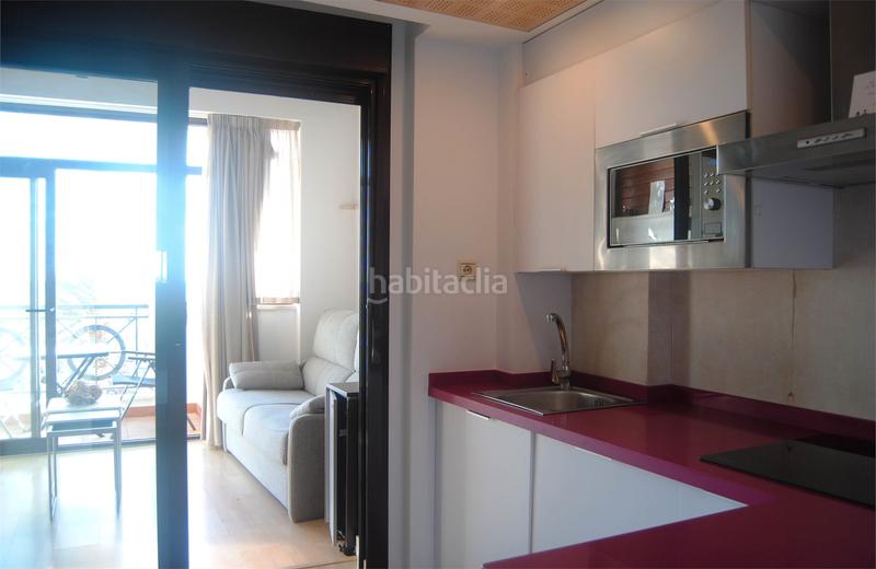 Foto 3ce55199-e9df-446a-bfc9-2ab02a863ff6. Edificio in calle las casillas 12 in Caleta de Velez