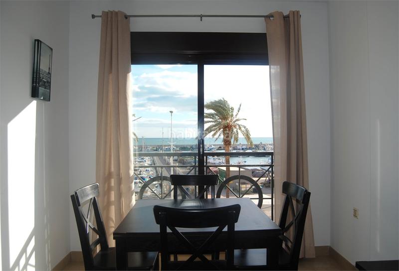 Foto 8bd90c89-0b5c-4ffc-8ced-c6107cc6e307. Edificio in calle las casillas 12 in Caleta de Velez