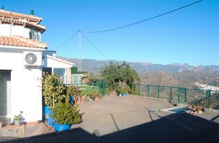 Masia a Camino de vélez 4. Vistas! casa, piscina, piso estudio