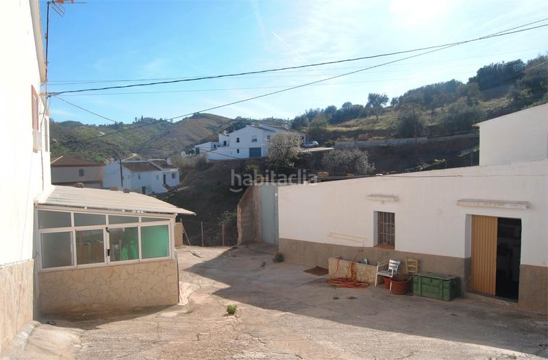 Foto 1fd1eaf3-4ade-4b2e-b349-da130a0d90f0. Casa amb xemeneia aparcament piscina a Viñuela