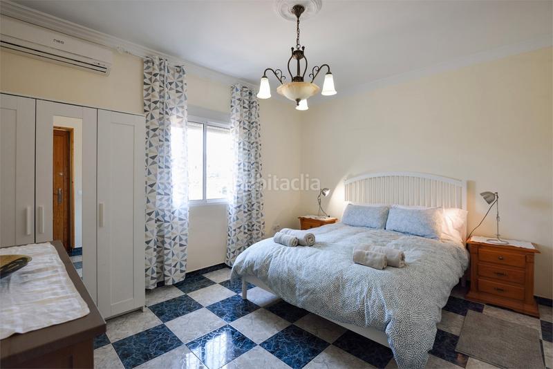 Foto 97cc39cf-3e2f-4a6d-8ad4-98ab59c5168f. Casa amb xemeneia aparcament piscina a Viñuela