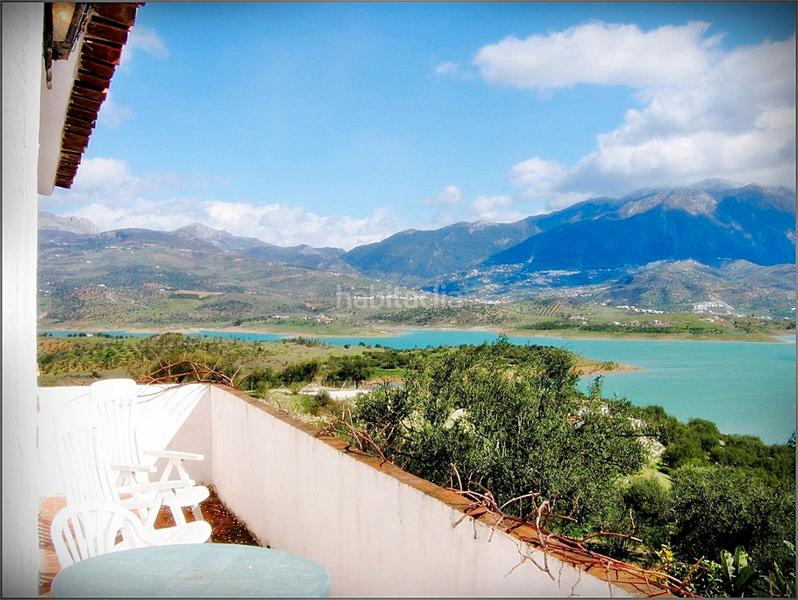 Foto a5271c7d-3205-4998-9b17-27018b027d9c. Edifici amb piscina a Viñuela
