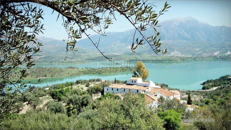 Foto ff5fe3d5-eec3-484a-835e-11552957e3bf. Edifici amb piscina a Viñuela