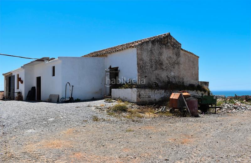 Foto 4036e50b-9104-4081-b29c-944ced022f7c. Casale in Almayate Bajo