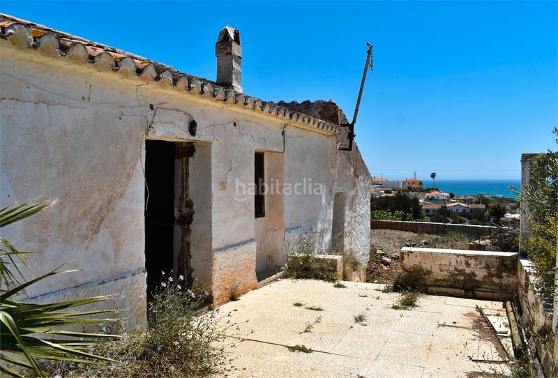 Foto 6154d889-a3d2-4500-8803-a1e267a15b01. Casale in Almayate Bajo