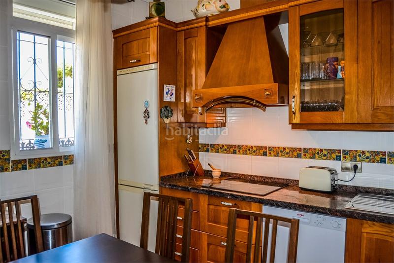 Foto fd7ddead-14d3-4bf4-b472-64110c7af2e4. Casa con piscina in Caleta de Velez