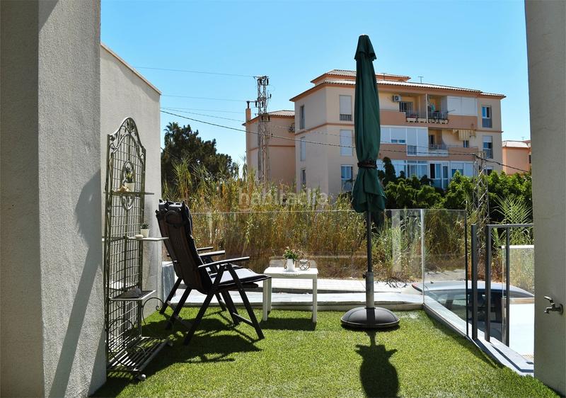 Foto 887b57a8-b033-4a68-8ed7-5412ef8a7713. Casa a schiera con parcheggio piscina in Benajarafe