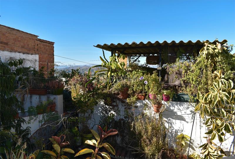 Foto 508dda1f-1ba4-4d36-9d2c-5920c4e34597. Casa  de pueblo con 2 azoteas! en Centro Histórico Vélez - Málaga