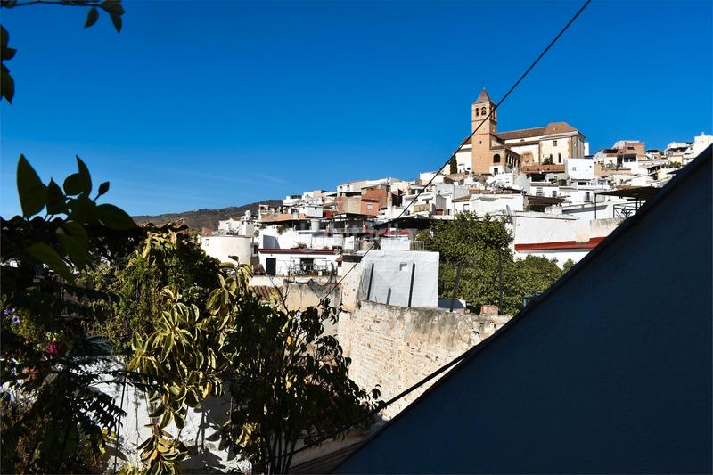 Foto eae85f7a-5c91-4a08-b419-2e095f0e532c. Casa  de pueblo con 2 azoteas! en Centro Histórico Vélez - Málaga