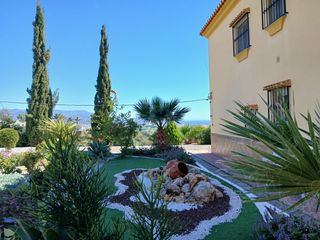 Xalet  Diseminado almayate bajo. Ubicación, ubicación, ubicación!