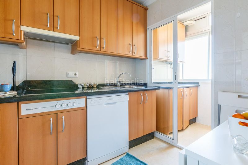 Foto 66cf2eee-bca2-4300-b57f-b04379268663. Pis a calle levante 2 a Centro Torre del Mar