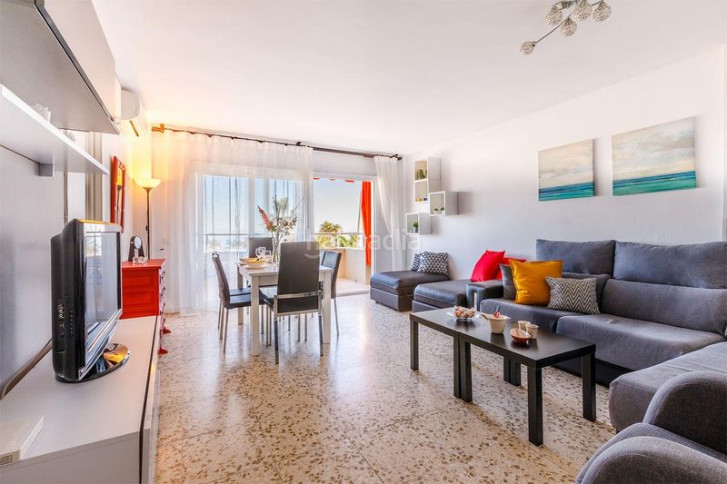 Foto b5f8c8ac-1f23-4cb3-915e-43a087050ea3. Pis a calle levante 2 a Centro Torre del Mar