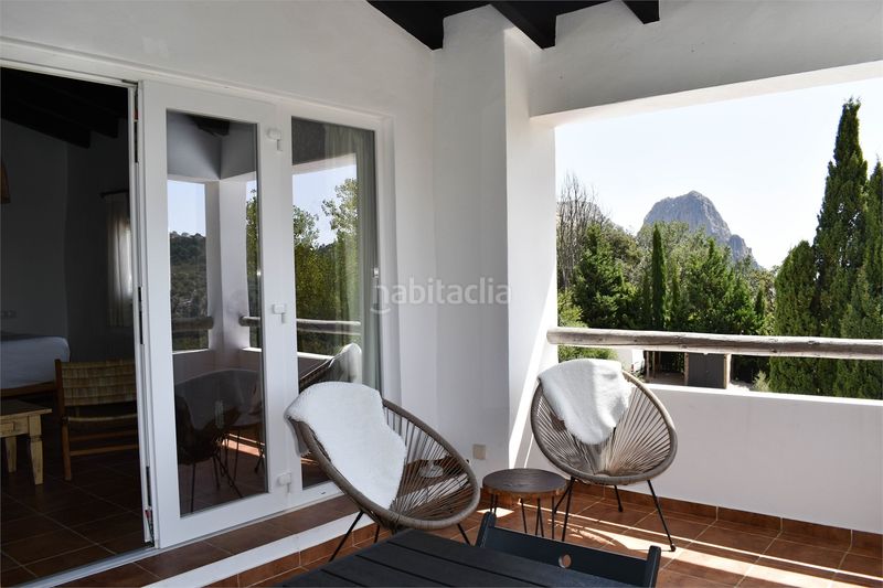 Foto 2ead8191-9215-4544-9460-d0a79c014cc1. Casa amb calefacció aparcament piscina a Alfarnatejo