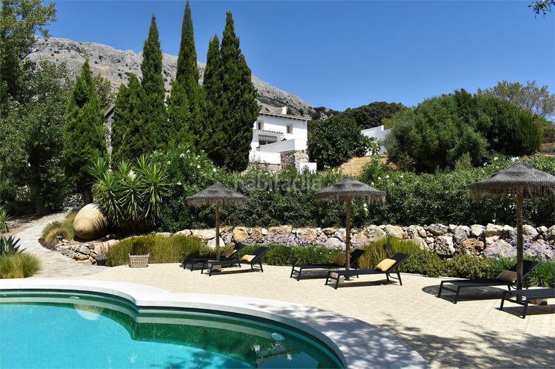 Foto a7b2c9c6-e1dd-4647-8da2-075beb960560. Casa amb calefacció aparcament piscina a Alfarnatejo