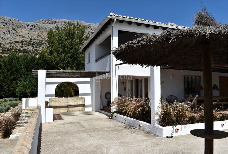 Foto d61b1e12-0ca7-415d-9594-53614fc2eb6e. Casa amb calefacció aparcament piscina a Alfarnatejo
