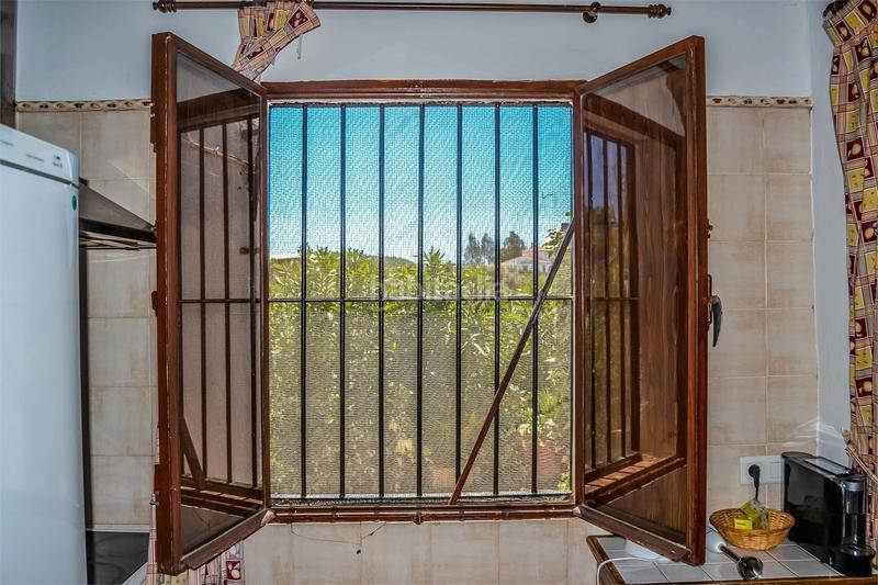 Foto dbec80d2-27dd-42e2-a3b4-0214f968bd39. Casa  rustica con piscina en linda ! en Sedella